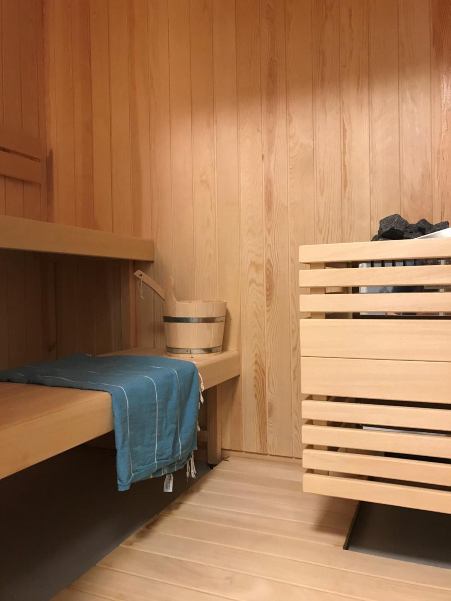 Lichtdurchflutete Ferienwohnung Mit Panorama-Sicht Und Schwimmbad/Sauna Muralto Екстериор снимка